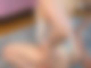 LynetteHeldreth's Live Sex Cam Show