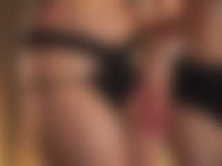Live cam show with LynetteHeldreth - Tittyfuck on CamwithHer