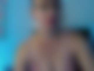 Live cam show with Milly-Sanchez - Brown Hair on CamwithHer