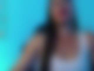 Live cam show with Milly-Sanchez - College Mature on AdultVida.com