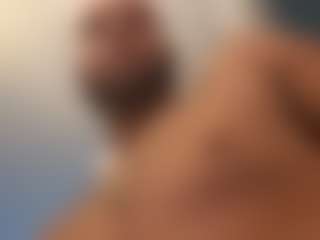 Cloudzz386's Live Sex Cam Show