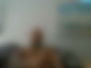 Live cam show with Cloudzz386 - English on TottyGirls