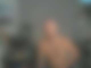 Live cam show with Cloudzz386 - English on Camsoda