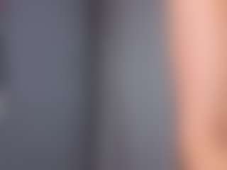 aliceqq's Live Sex Cam Show