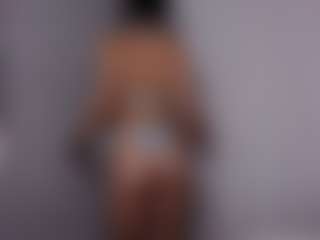 aliceqq's Live Sex Cam Show