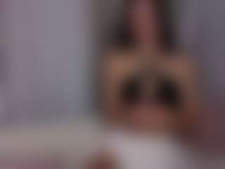aliceqq's Live Sex Cam Show