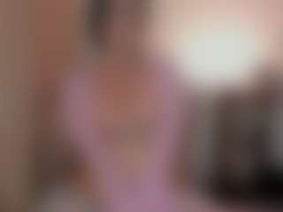 Live cam show with Vivian - Hairy Armpits on TeamSkeetLive