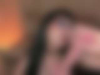Live cam show with Vivian - Hairy Armpits on SxyPornLive