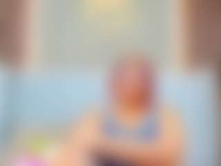 Live cam show with MADYROWAN - Young Adult on CamwithHer