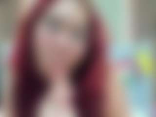 Live cam show with MADYROWAN - Brown Eyes Red Hair on Uber Horny