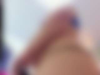 Live cam show with MADYROWAN - Thick on Dolls Live