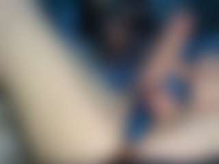 Live cam show with Bobruncam - Black Hair on slutload