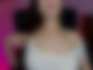 Live cam show with MayaLust - Smoking on Dare Cams