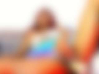 Live cam show with Agata-Grubisic - Ebony Petite on Uber Horny