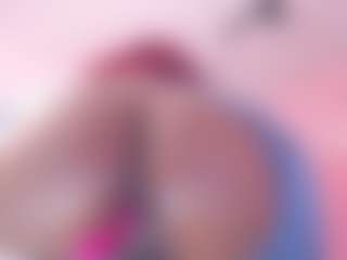 Live cam show with Agata-Grubisic - Petite on crypto-cams
