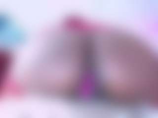 Live cam show with Agata-Grubisic - Tease Ebony on Camiplay Live | colombia