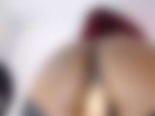 Live cam show with Agata-Grubisic - Brown Eyes Red Hair on Hubzter Live