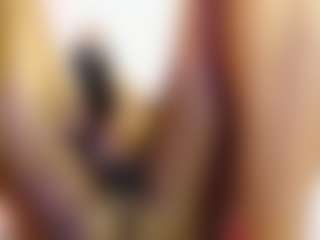 Live cam show with Agata-Grubisic - Cute on CamwithHer