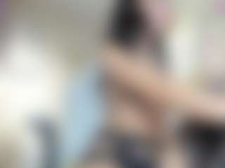 LilyyThea's Live Sex Cam Show