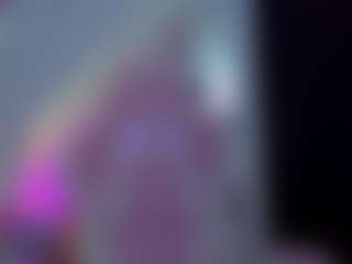 Live cam show with Vivibambi - Camel Toe on Camsoda