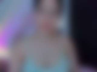 Live cam show with Vivibambi - Average on Stripli.com