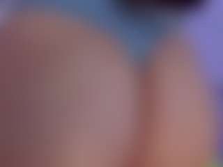 Show en direct avec Vivibambi - Blonde Hair Middle Aged sur Camsoda