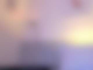 cutepetitee MILF webcam performer live streaming