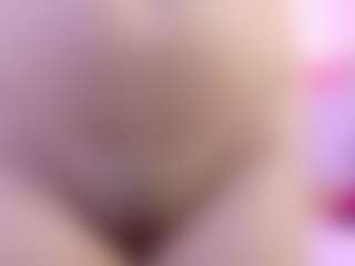 Live cam show with cutepetitee - Middle Aged on sexytreat.net
