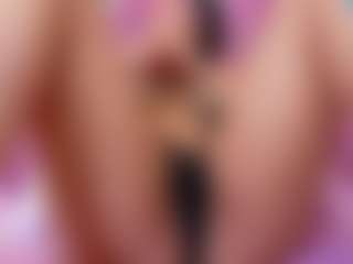 cutepetitee's Live Sex Cam Show