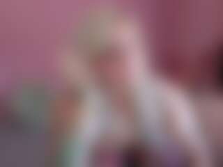 AlyssaWonderland's Live Sex Cam Show
