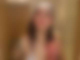 Live cam show with Gaby Manson - Petite on xDating