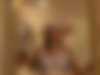 Live cam show with Gaby Manson - Game on instabang
