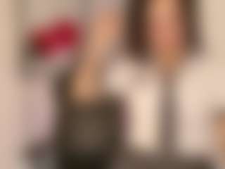 Live cam show with Gaby Manson - Tight on livesuperchat.net