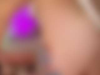 Live cam show with Gaby Manson - Gamer on instabang