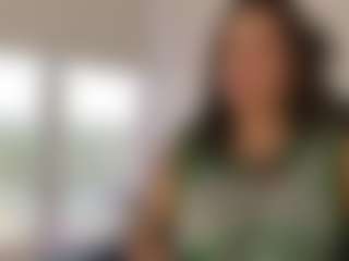 Live cam show with Gaby Manson - Slave on CamClone