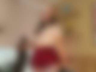 Live cam show with Gaby Manson - Slave on CSO-WL