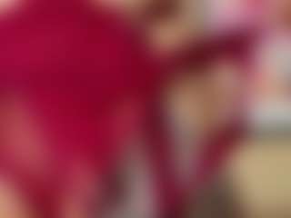 Live cam show with Gaby Manson - Gamer on Camsoda
