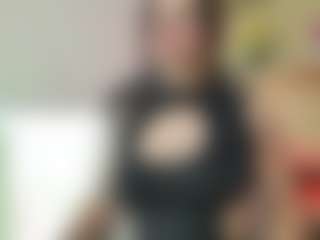 Live cam show with Gaby Manson - Gamer on Dolls Live