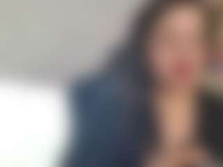 Live cam show with Gaby Manson - Big Nipples on xplaylive.com