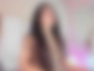 Stephanie-Laraa's Live Sex Cam Show