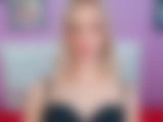 Live cam show with ccanndy - Average on Camsoda