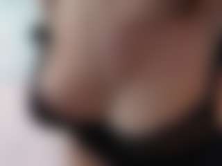 Live cam show with GarynColl - Teen (18+) on Chatstar