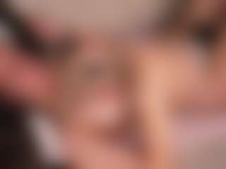 Live cam show with GarynColl - Moaning on SmokeAndPoke