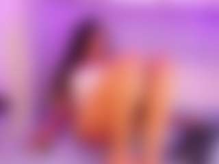 Live cam show with Danna - Ebony on Hubzter Live | colombia
