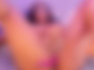 Live cam show with Danna - Strip Black on Camsoda