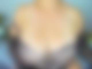 Live cam show with Lady Abby - Huge on Streamer API