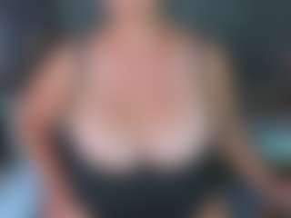 Live cam show with Lady Abby - Huge on Camsoda