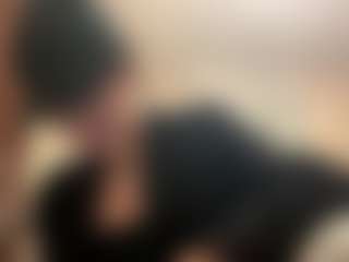 Live cam show with Eli - Asmr on xDating