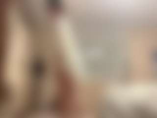 Live cam show with Eli - Curly Hair on Camsoda
