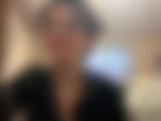 Live cam show with Eli - Asmr on Camsoda